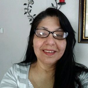 Meet your Posher, Gloria